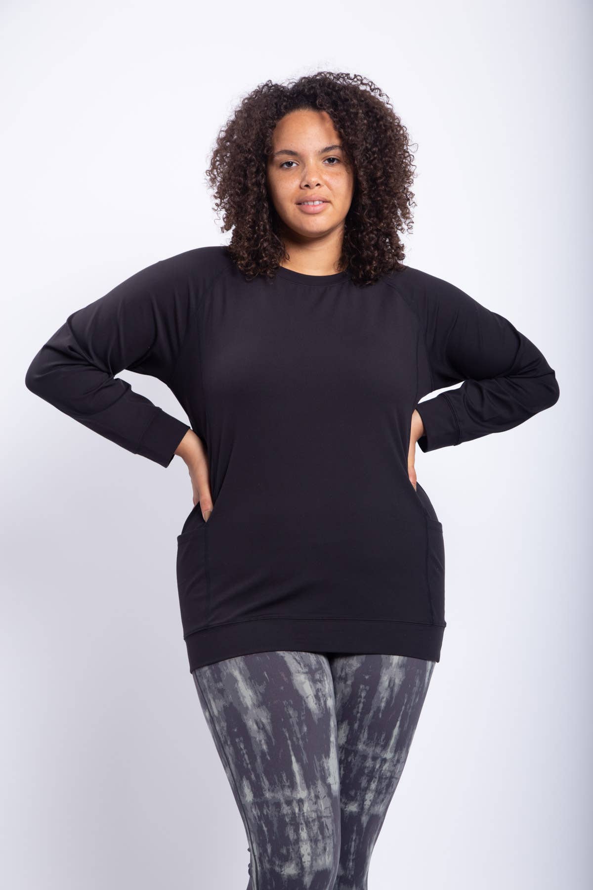 Mono B Pullover Top with Side Pockets (Regular & Plus Sizes) – Proper  Apparel Boutique
